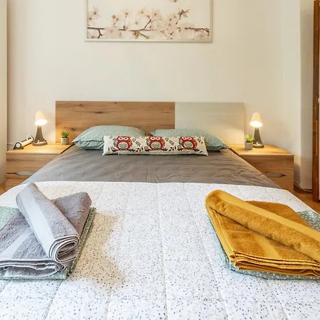 Twin By Ndk And Vitosha Boulevard With 2 Free Parking Spots 公寓 *