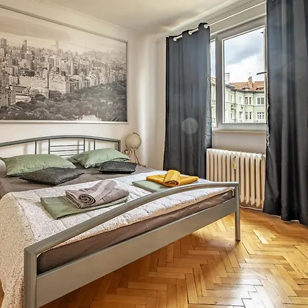 Twin By Ndk And Vitosha Boulevard With 2 Free Parking Spots 公寓